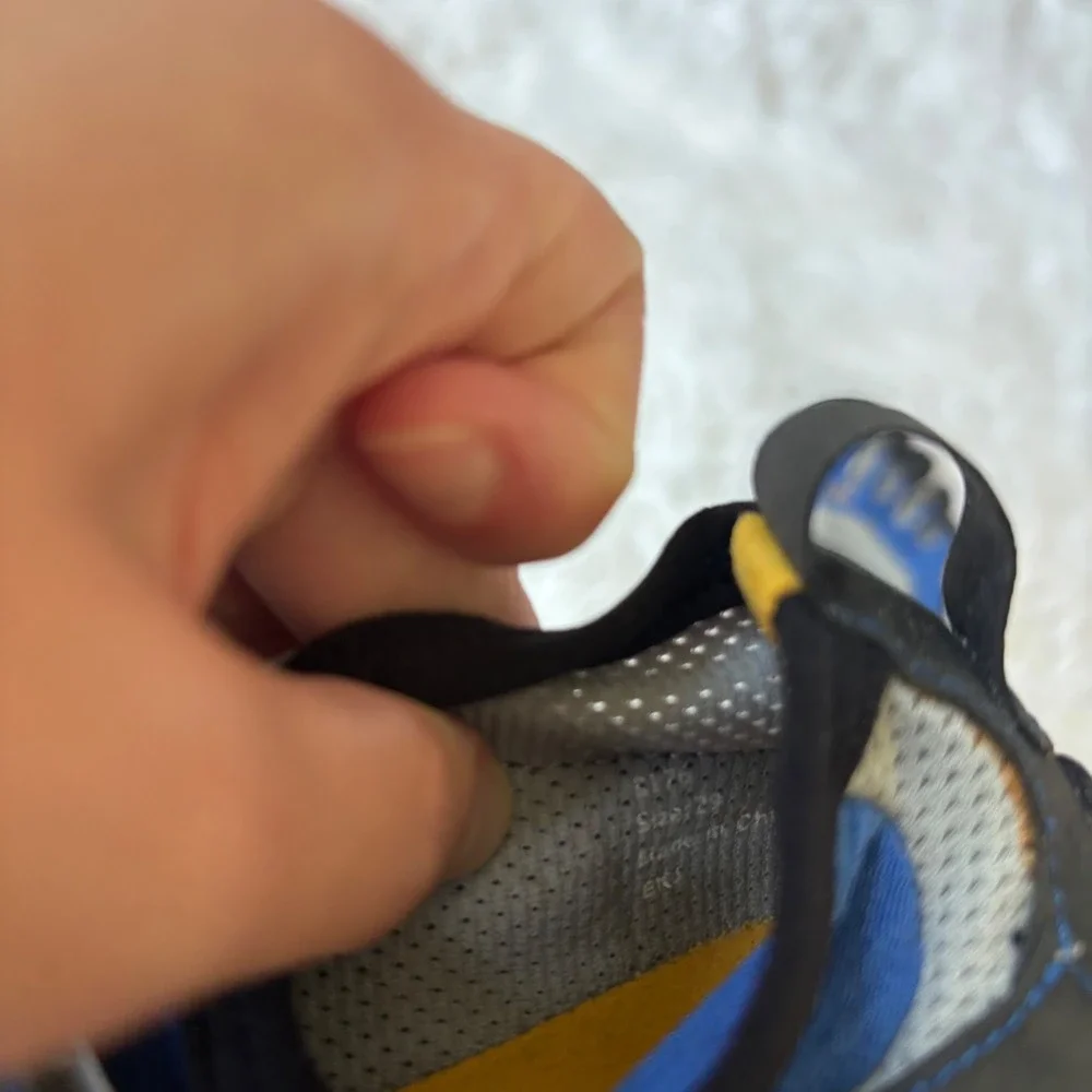 Vibram FiveFingers KSO kids' Barefoot Water Shoes Size 29 US 11.5T Blue Outdoor